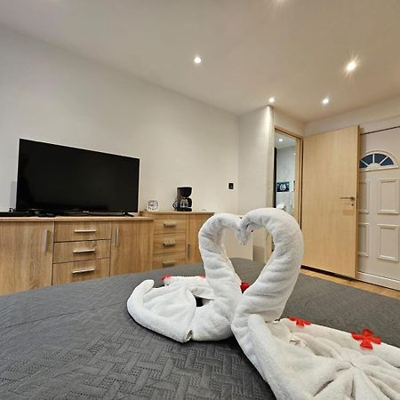 Centar Ri-Room Rijeka Exterior foto
